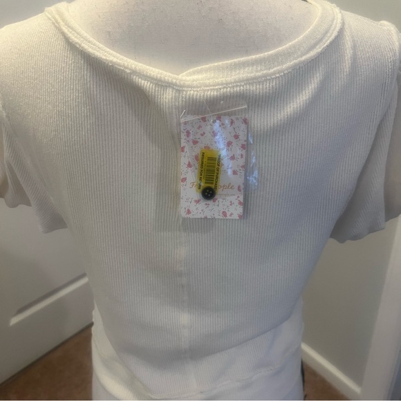 We the free cropped cream colored top. Size medium.  NWT - Picture 6 of 8